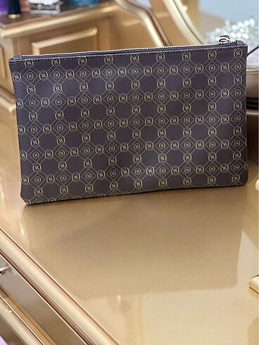  Beden Vakko clutch