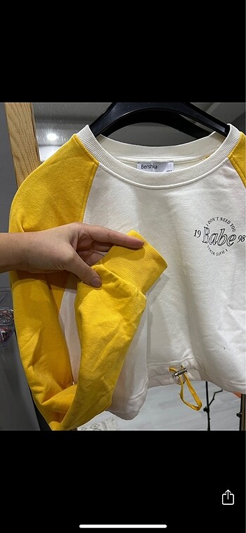s Beden Bershka crop bluz