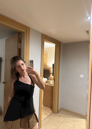 Siyah bağlamalı bluz