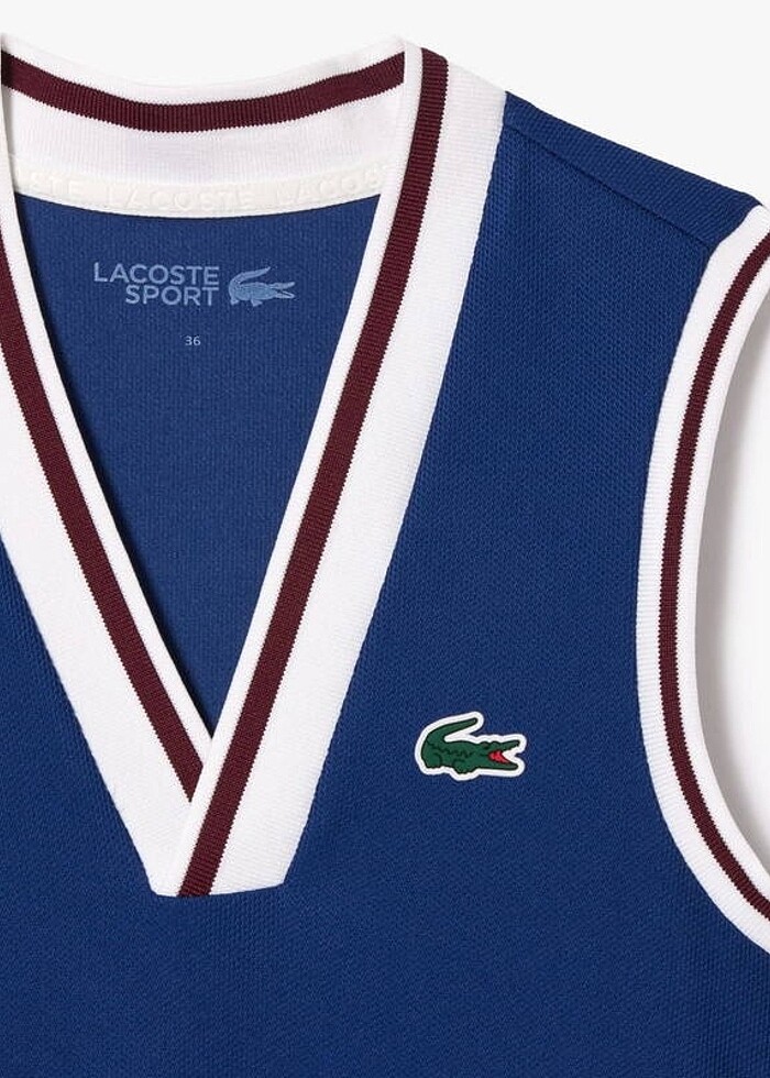 Lacoste v yaka tenis elbisesi - Görsel 4