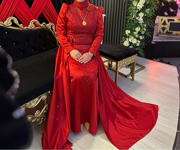 Kırmızı abiye