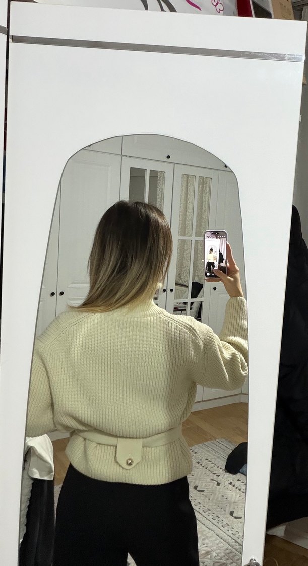 Beyaz Boğazlı Kemerli Kadın Kazak - Görsel 3