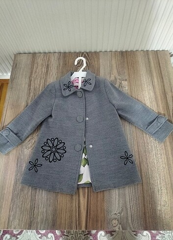 KABAN > Kaşe Kız Çocuk 4/5 yaş 