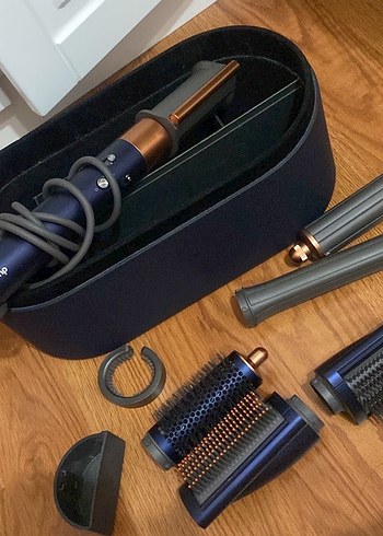 Dyson air wrap