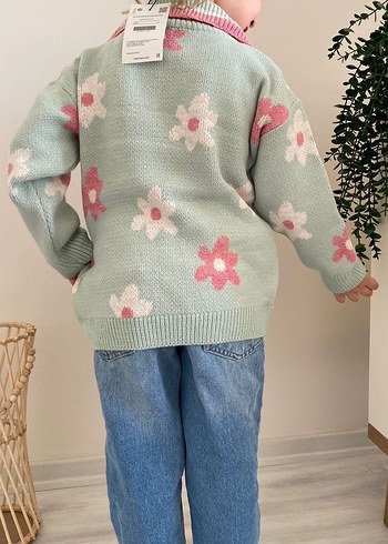 Çiçek Desenli  Triko Kazak - Görsel 3