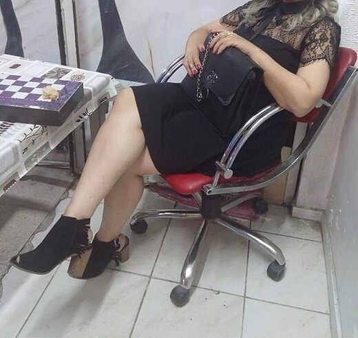 Tül detaylı elbise