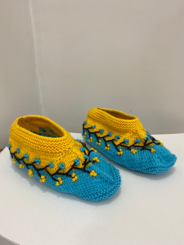 Nakışlı Örgü Kadın Ev Terliği - Görsel 3