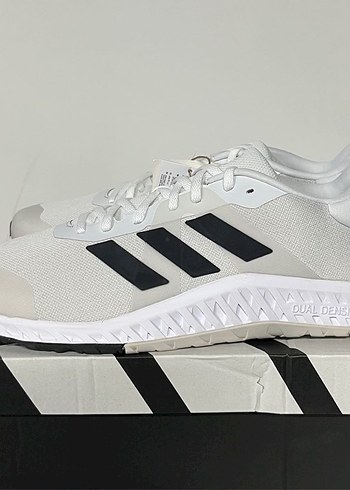 44 Beden Adidas Erkek Beyaz Spor Ayakkabı