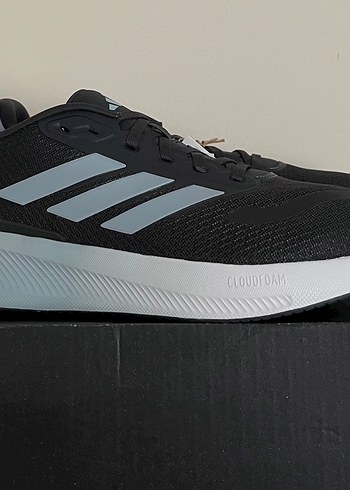 Adidas 44