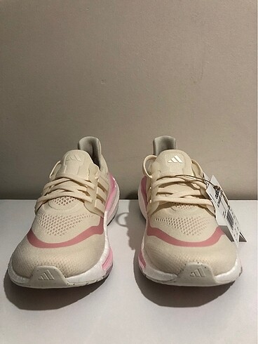 37,5 Beden ten rengi Renk Adidas Kadın Ayakkabısı
