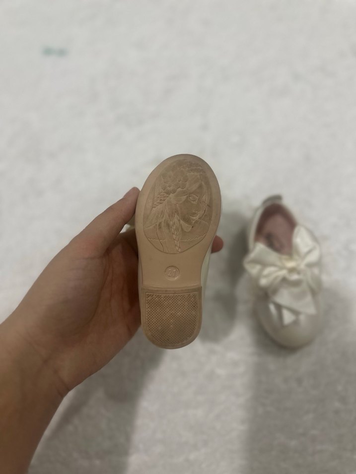 Kız Çocuk Beyaz Fiyonklu Babet - Görsel 3