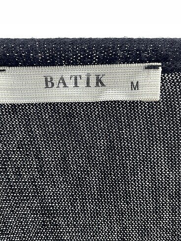 m Beden çeşitli Renk Batik Bluz %70 İndirimli.