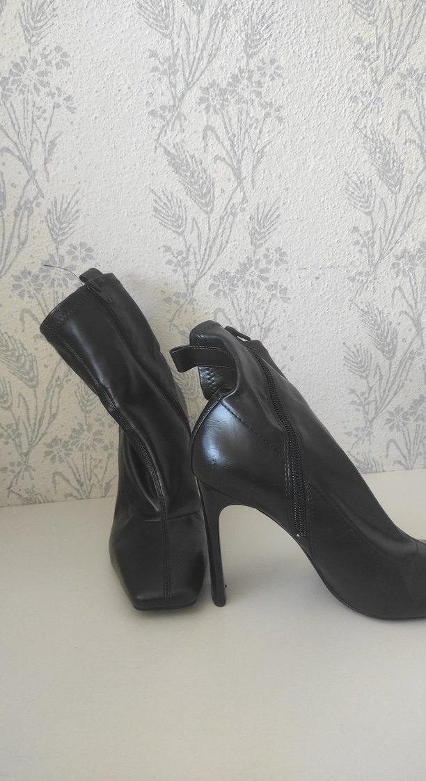 Siyah Deri Stiletto Topuklu Bot - Görsel 5