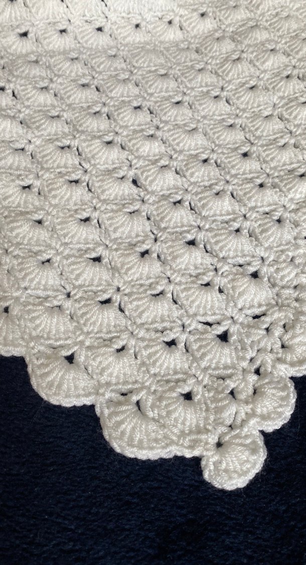 Beyaz Örgü Çocuk Battaniyesi - Görsel 4