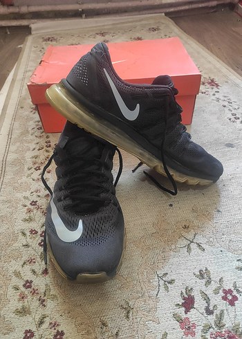 Nike Gri Bağcıklı Spor Ayakkabı