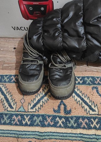 Gri Bağcıklı kar Botu - Görsel 2