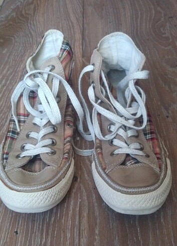 Converse spor ayakkabı 