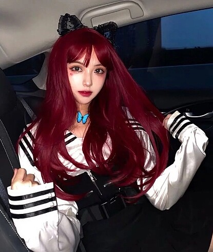 cosplay kuramızı peruk