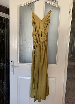 Zara Zara yag yesili saten elbise