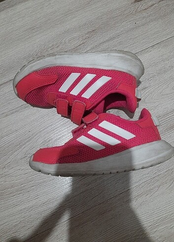 26 Beden pembe Renk Adidas pembe spor ayakkabı 