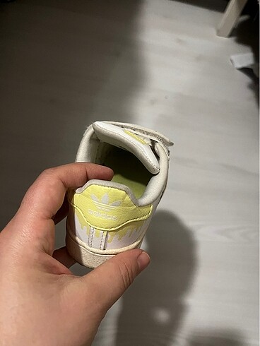 25 Beden Adidas çocuk ayakkabısı