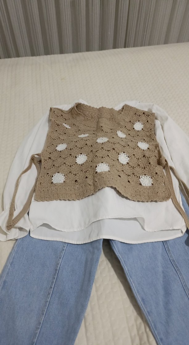 Bej Örgü Detaylı Rahat Kesim kız cocuk Kot Pantolon - Görsel 2