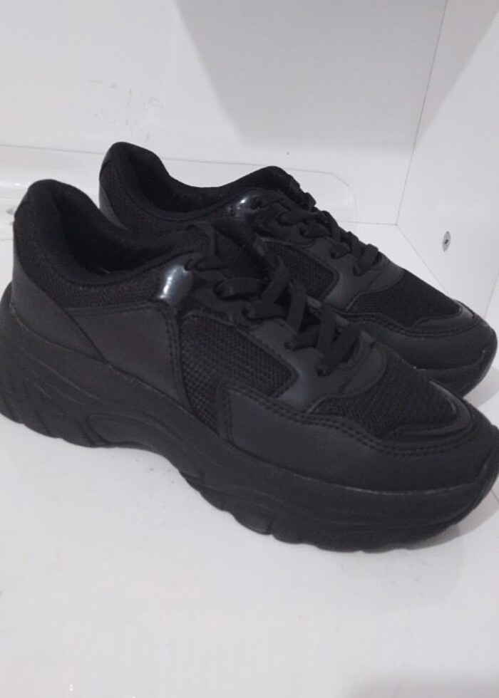 Bayan spor ayakkabı - Görsel 2