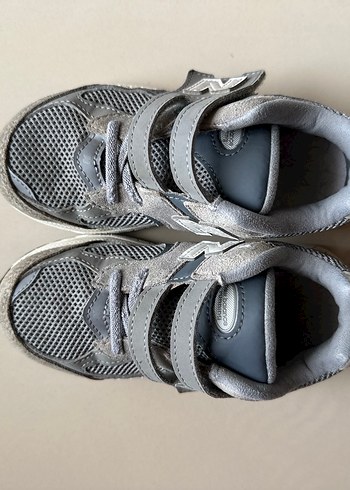 New Balance NB 2002 Gri Erkek Çocuk Spor Ayakkabı