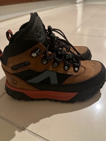 Timberland mid lace up waterproof