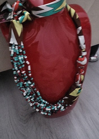 Renkli Boncuklu Uzun Bohem Kadın Kolye