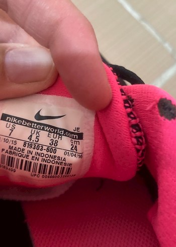 38 Beden pembe Renk Nike Orjınal