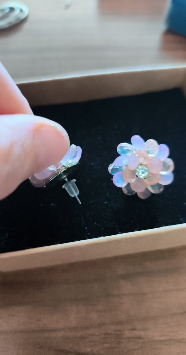 Bohem Mini Çiçek Desenli Payetli Küpeler alerji yapmaz - Görsel 5