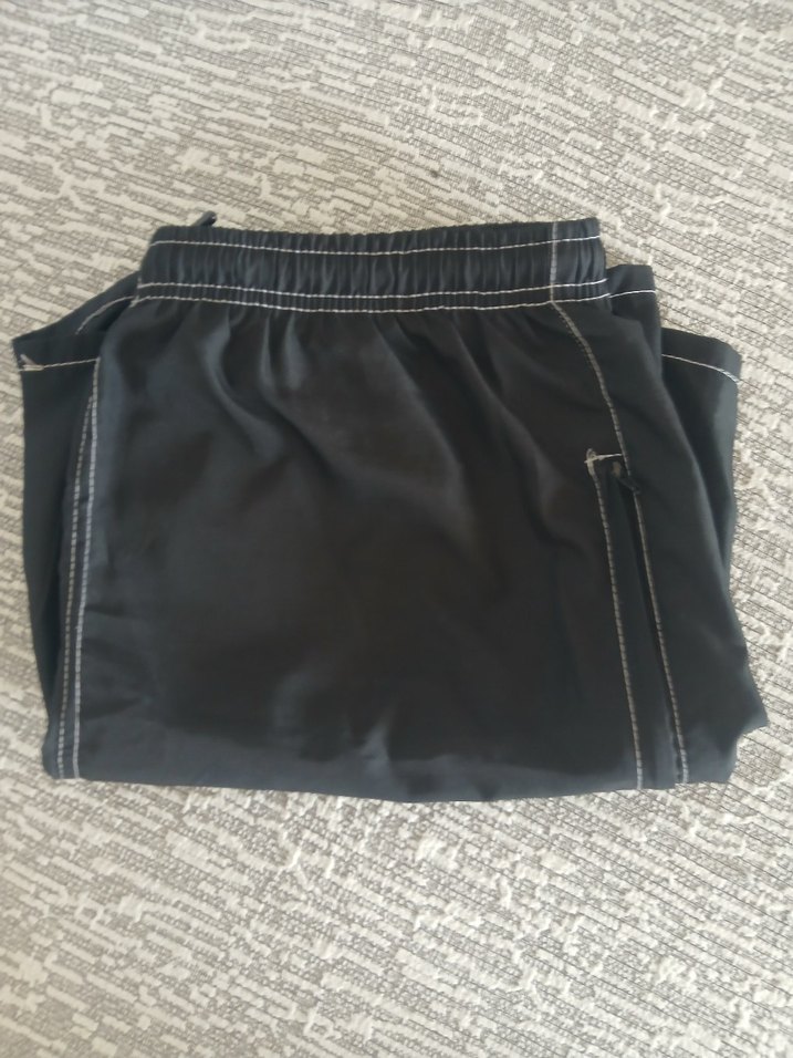 Nike Siyah Fermuarlı Spor Şort - Görsel 2