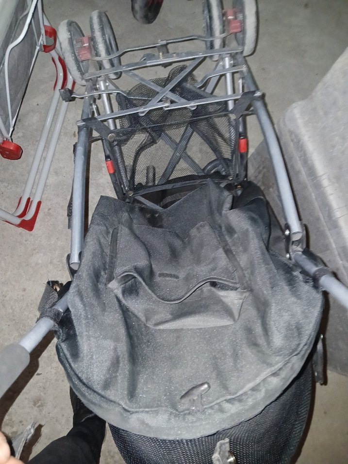 Katlanabilir Siyah Bebek Arabası - Görsel 3