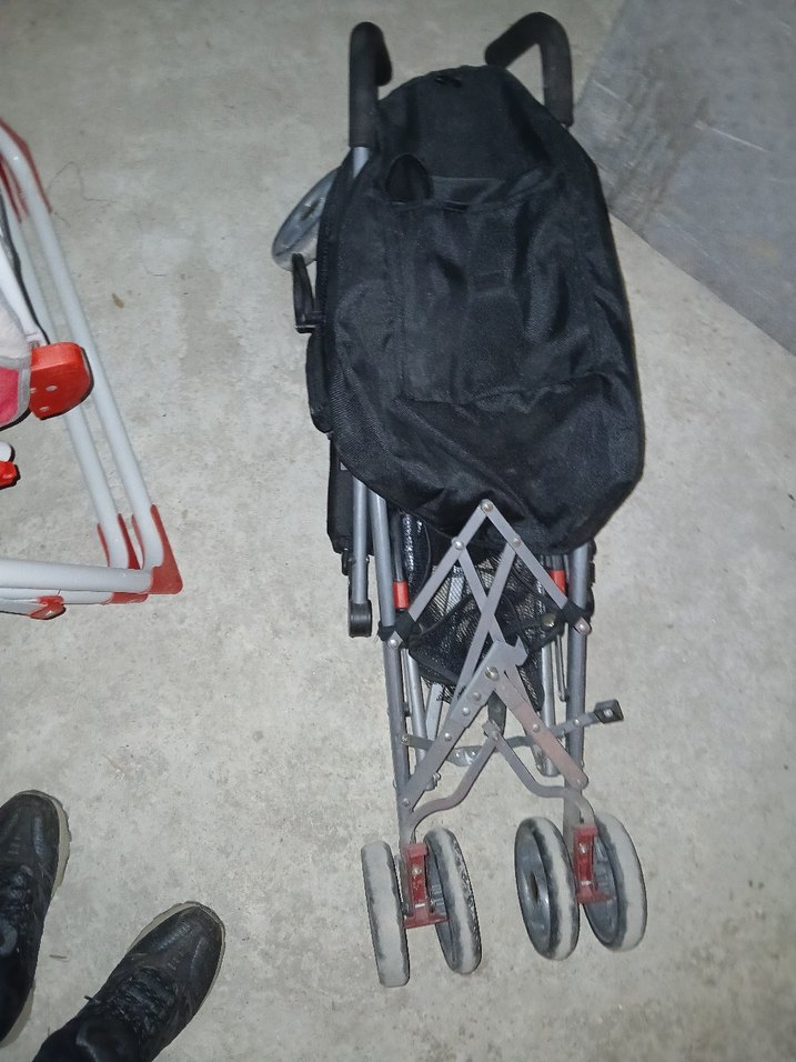 Katlanabilir Siyah Bebek Arabası - Görsel 2