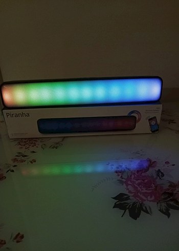 Piranha Çok Renkli Işıklı Bluetooth Hoparlör - Görsel 2