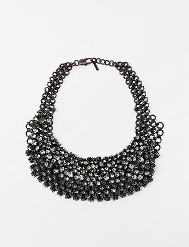 Beden siyah Renk ZARA SWAROVSKİ KOLYE