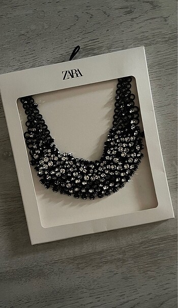 Zara ZARA SWAROVSKİ KOLYE
