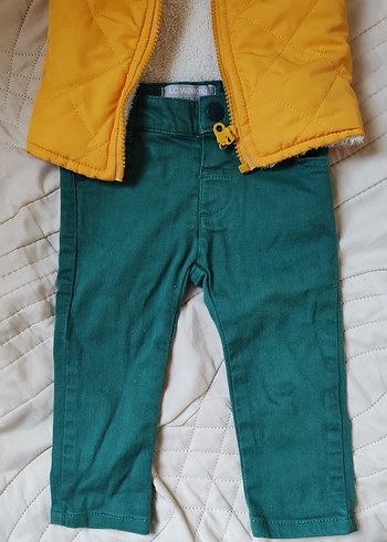 LC Waikiki Sarı Düğmeli Bebek Yeleği ve Yeşil Pantolon