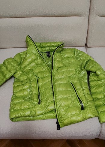 Kadın Parlak Yeşil Fermuarlı Ceket