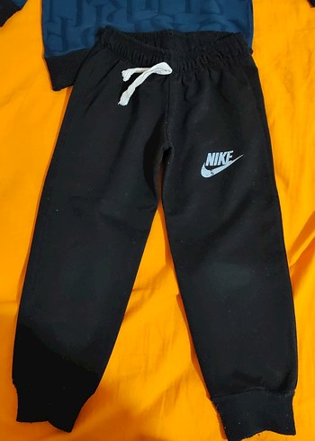 Diğer Nike Siyah Erkek Çocuk Eşofman Takımı
