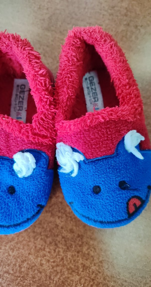 Erkek Çocuk Renkli Sıcak Örgü Ev Terliği - Görsel 3