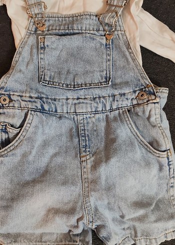 Kızlar için Gri Denim Askılı Şort Tulum - Görsel 3