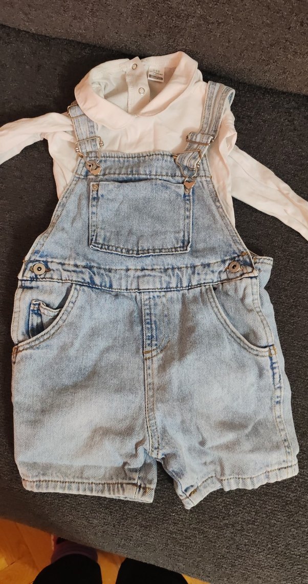 Kızlar için Gri Denim Askılı Şort Tulum - Görsel 2