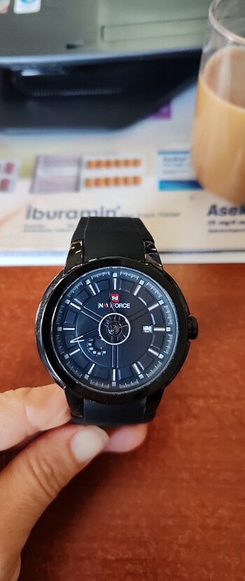 Naviforce saat