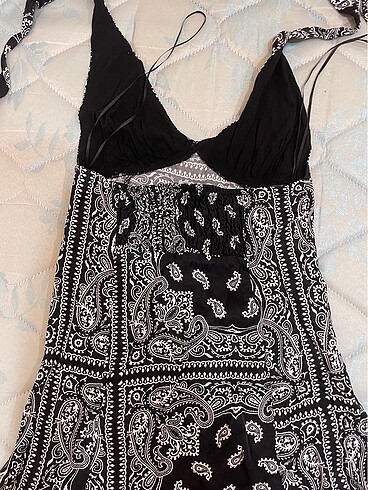 Bershka Siyah elbise