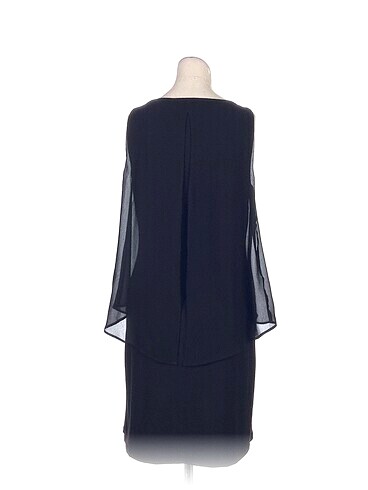s Beden PreLoved Kısa Elbise %70 İndirimli.
