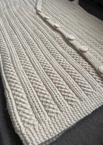 V Yaka Örgü Kadın Yelek - Görsel 3