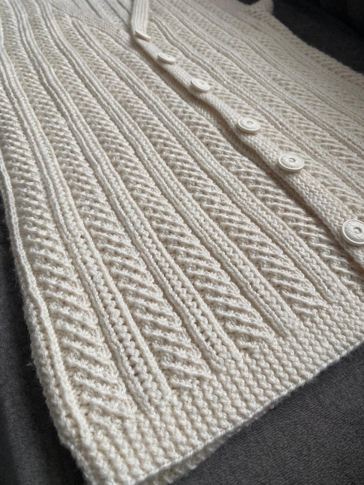 V Yaka Örgü Kadın Yelek - Görsel 3