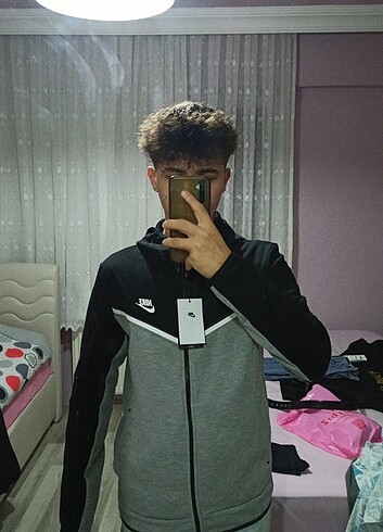 Nike Tech Fleece 